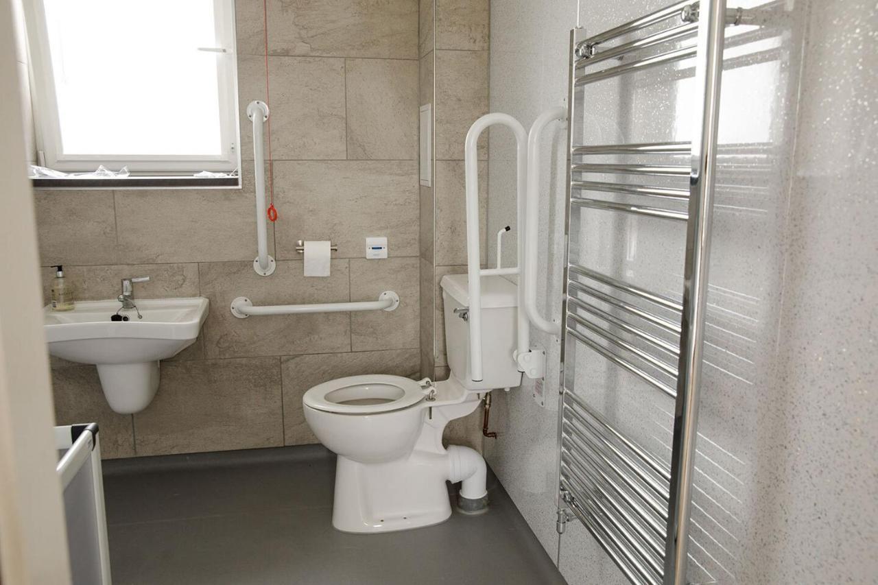 House Of Juniper - Luxury Accessible Apartment Broadford  Ngoại thất bức ảnh